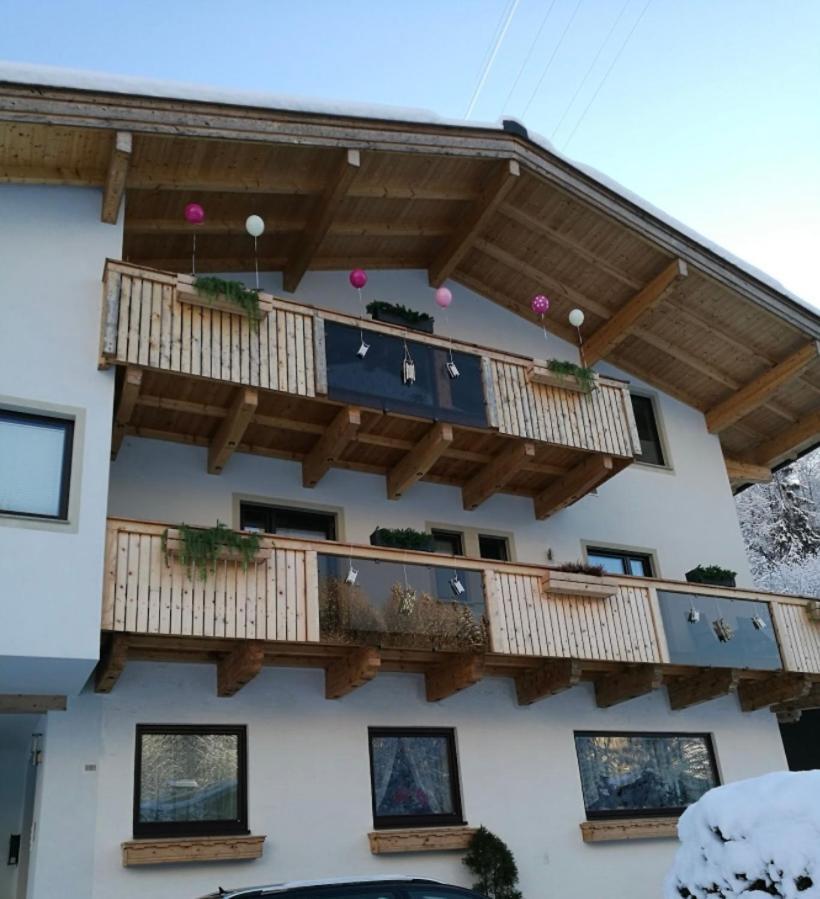 Gemütliche Wohnung 10 Minuten vom See entfernt Zell am See Exterior foto